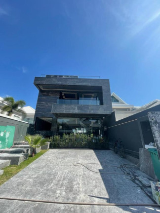 Casa com 4 Quartos à Venda, 500 m² em Recreio Dos Bandeirantes - Rio De Janeiro