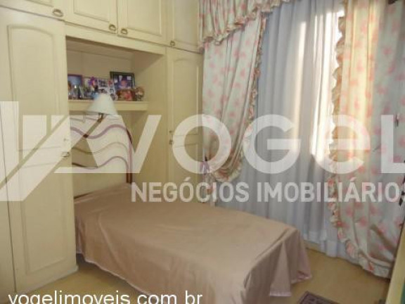 Imagem Apartamento com 2 Quartos à Venda, 127 m² em Menino Deus - Porto Alegre Imagem Apartamento com 2 Quartos à Venda, 127 m² em Menino Deus - Porto Alegre