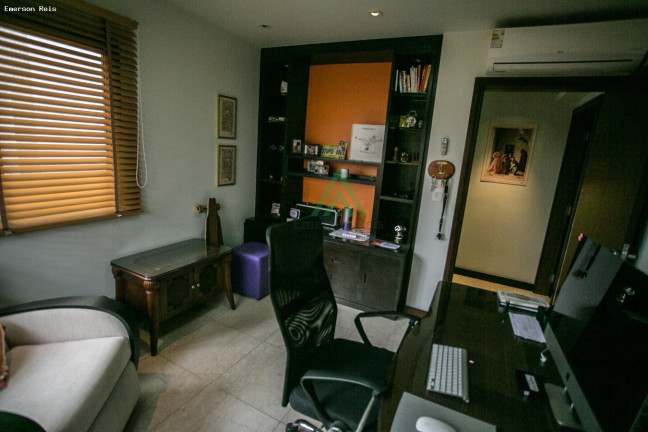 Imagem Casa com 3 Quartos à Venda, 290 m² em Aclimação - São Paulo Imagem Casa com 3 Quartos à Venda, 290 m² em Aclimação - São Paulo