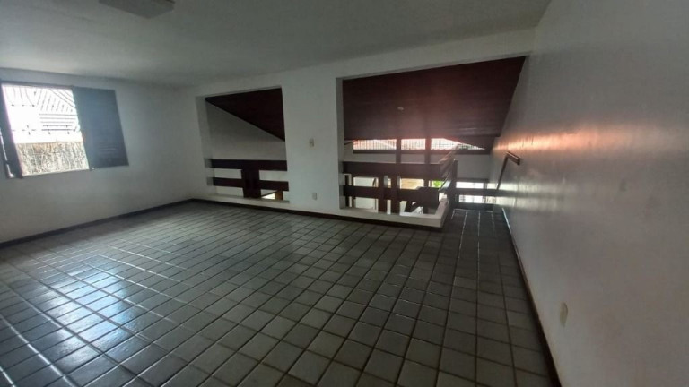 Imagem Casa com 4 Quartos para Alugar, 527 m² em Olho D'água - São Luís