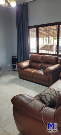 Imagem Casa com 3 Quartos à Venda, 440 m² em Jardim Carapicuiba - Carapicuíba