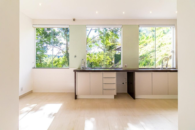 Imagem Casa com 4 Quartos à Venda, 436 m² em Vila Progresso - Niterói Imagem Casa com 4 Quartos à Venda, 436 m² em Vila Progresso - Niterói