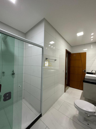 Imagem Casa com 4 Quartos à Venda, 260 m² em Jacaraipe - Serra