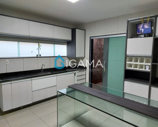 Casa com 4 Quartos à Venda, 280 m² em Capim Macio - Natal