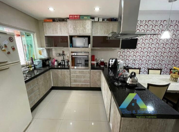 Imagem Sobrado com 3 Quartos à Venda, 250 m² em Vila Dora - Santo André