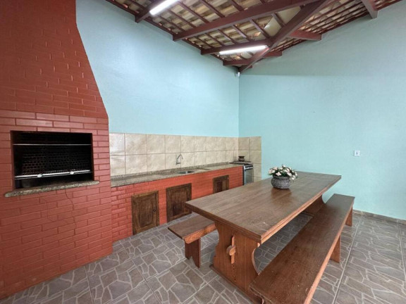 Imagem Casa com 3 Quartos à Venda, 250 m² em Centro - Balneário Barra Do Sul Imagem Casa com 3 Quartos à Venda, 250 m² em Centro - Balneário Barra Do Sul