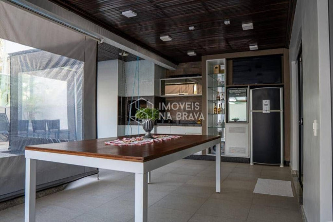 Imagem Casa com 3 Quartos para Alugar, 200 m² em Praia Brava - Itajaí Imagem Casa com 3 Quartos para Alugar, 200 m² em Praia Brava - Itajaí