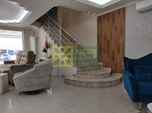 Imagem Sobrado com 3 Quartos à Venda, 191 m² em Balneário Perequê - Porto Belo