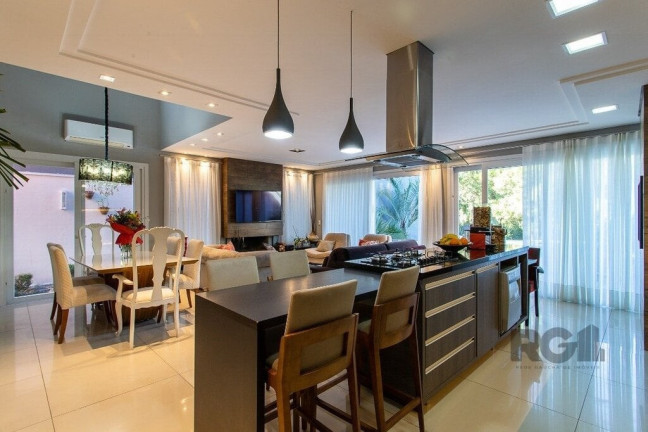 Imagem Imóvel com 4 Quartos à Venda, 219 m² em Belém Novo - Porto Alegre Imagem Imóvel com 4 Quartos à Venda, 219 m² em Belém Novo - Porto Alegre