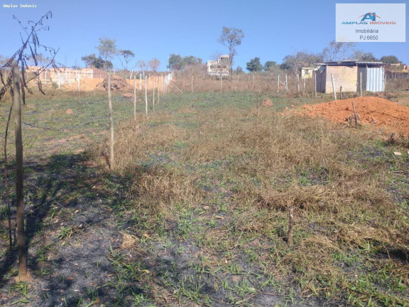 Imagem Terreno à Venda, 300 m² em Paraiso Imagem Terreno à Venda, 300 m² em Paraiso