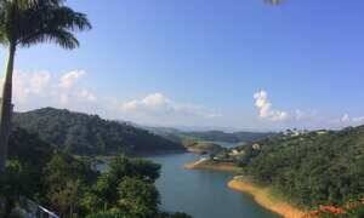 Terreno à Venda, 1.300 m² em Igaratá