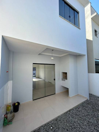 Imagem Casa com 2 Quartos à Venda, 82 m² em Ingleses Do Rio Vermelho - Florianópolis