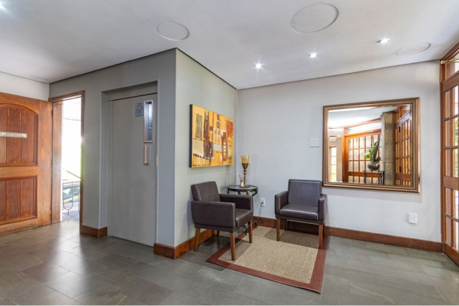 Imagem Cobertura com 2 Quartos à Venda, 164 m² em Petrópolis - Porto Alegre