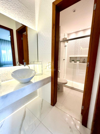 Imagem Casa com 4 Quartos à Venda, 220.000 m² em Colina De Laranjeiras - Serra Imagem Casa com 4 Quartos à Venda, 220.000 m² em Colina De Laranjeiras - Serra