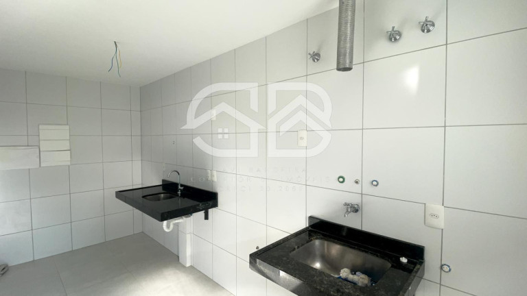 Imagem Apartamento com 2 Quartos à Venda, 90 m² em Guararapes - Fortaleza