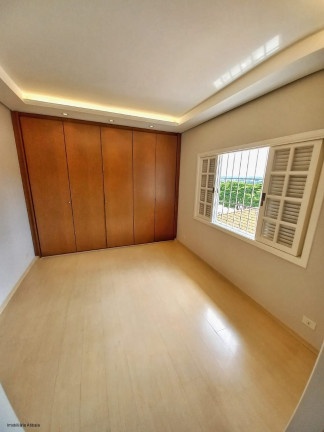 Imagem Sobrado com 3 Quartos à Venda,  em Cidade Satélite - Atibaia