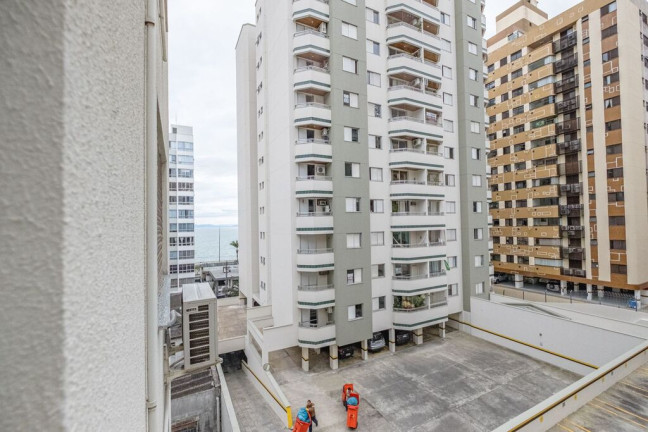 Imagem Apartamento com 2 Quartos à Venda, 74 m² em Centro - Florianópolis