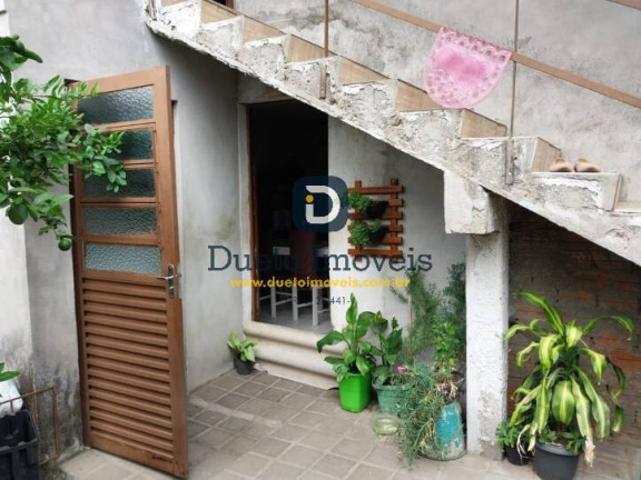 Imagem Casa com 4 Quartos à Venda, 180 m² em Nossa Senhora Medianeira - Santa Maria Imagem Casa com 4 Quartos à Venda, 180 m² em Nossa Senhora Medianeira - Santa Maria
