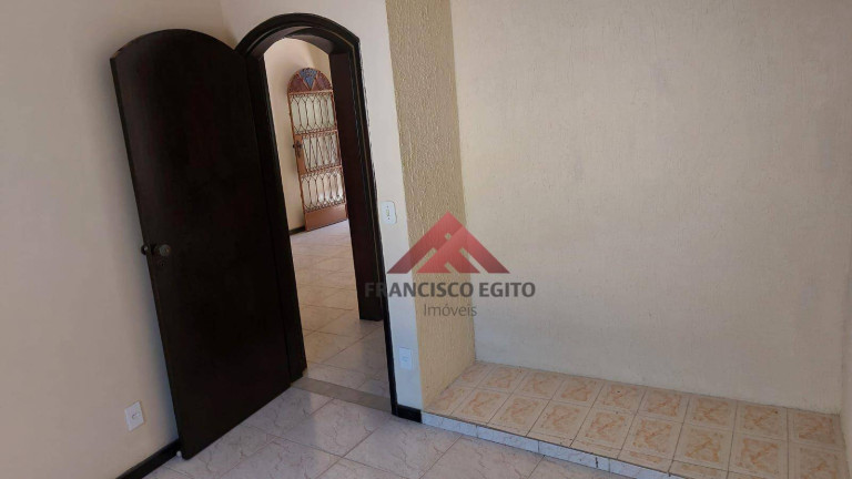 Imagem Casa com 3 Quartos à Venda, 250 m² em Neves - São Gonçalo Imagem Casa com 3 Quartos à Venda, 250 m² em Neves - São Gonçalo