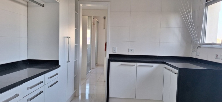 Imagem Imóvel com 4 Quartos à Venda, em Vila Suzana - São Paulo Imagem Imóvel com 4 Quartos à Venda, em Vila Suzana - São Paulo