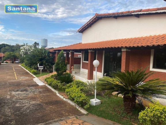 Imagem Casa com 3 Quartos à Venda, 175 m² em Mansões Das águas Quentes - Caldas Novas Imagem Casa com 3 Quartos à Venda, 175 m² em Mansões Das águas Quentes - Caldas Novas
