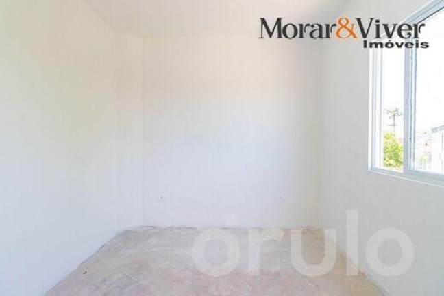 Imagem Sobrado com 3 Quartos à Venda, 102 m² em Uberaba - Curitiba