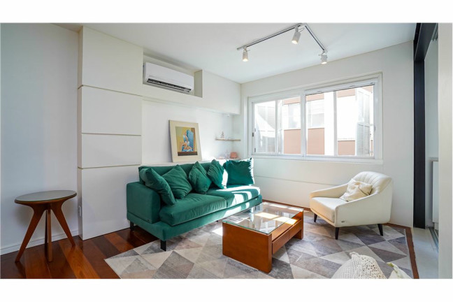 Imagem Apartamento com 3 Quartos à Venda, 103 m² em Petrópolis - Porto Alegre Imagem Apartamento com 3 Quartos à Venda, 103 m² em Petrópolis - Porto Alegre