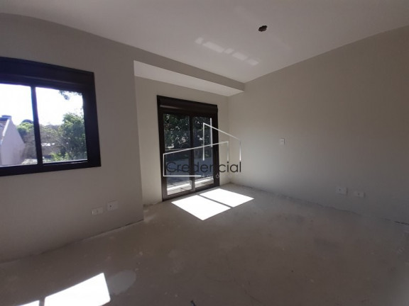 Imagem Sobrado com 3 Quartos à Venda, 178 m² em Bom Retiro - Curitiba Imagem Sobrado com 3 Quartos à Venda, 178 m² em Bom Retiro - Curitiba
