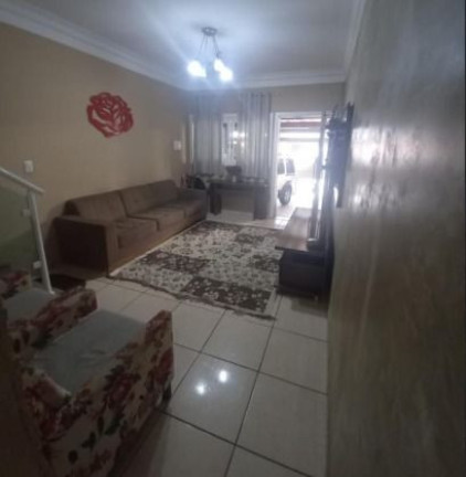 Sobrado com 2 Quartos à Venda, 65 m² em Parque Piratininga - Itaquaquecetuba