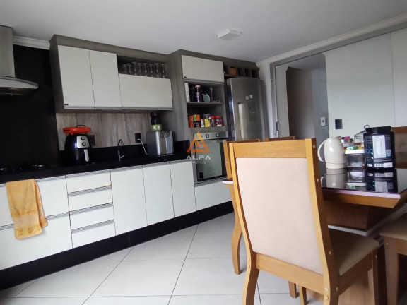 Imagem Casa com 3 Quartos à Venda, 84 m²