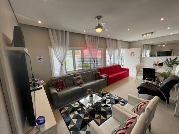 Imagem Casa com 3 Quartos à Venda, 240 m² em Jardim Imperador - Peruíbe