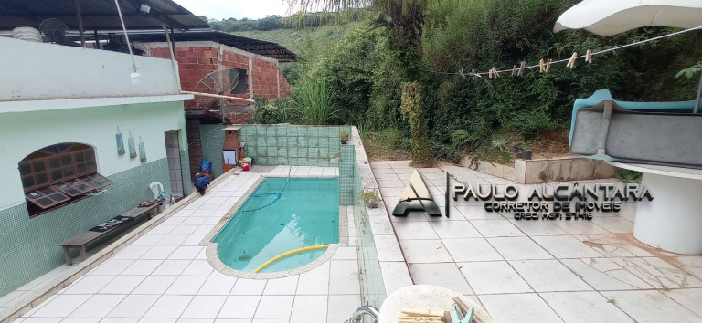 Imagem Casa com 4 Quartos à Venda, 147 m² em Caladinho - Coronel Fabriciano Imagem Casa com 4 Quartos à Venda, 147 m² em Caladinho - Coronel Fabriciano