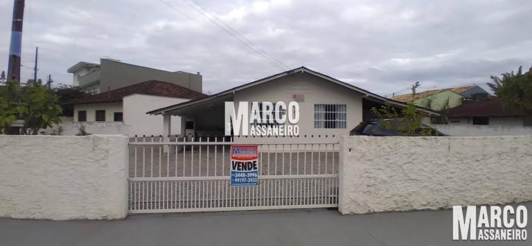 Casa com 3 Quartos à Venda, 510 m² em Centro - Balneário Barra Do Sul