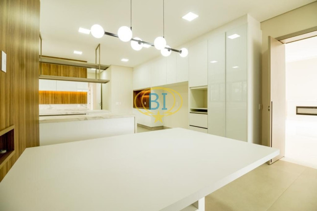 Imagem Sobrado com 5 Quartos à Venda, 1.200 m² em Tamboré - Santana De Parnaíba