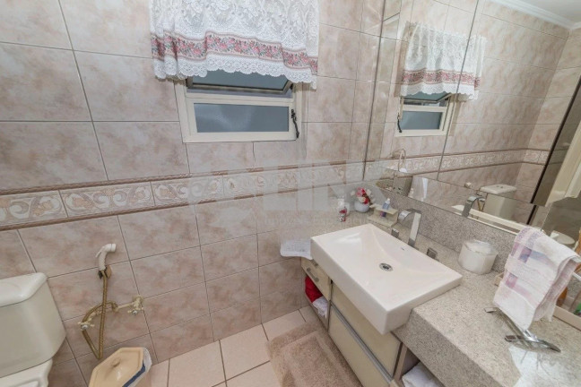 Imagem Imóvel com 3 Quartos à Venda, 205 m² em Menino Deus - Porto Alegre