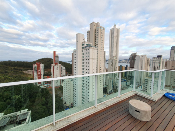 Imagem Cobertura com 3 Quartos à Venda, 268 m² em Pioneiros - Balneário Camboriú
