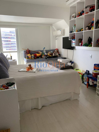 Imagem Apartamento com 4 Quartos à Venda, 301 m² em Barra Da Tijuca - Rio De Janeiro Imagem Apartamento com 4 Quartos à Venda, 301 m² em Barra Da Tijuca - Rio De Janeiro