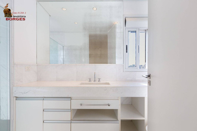 Imagem Apartamento com 3 Quartos à Venda, 180 m² em Vila Nova Conceição - São Paulo Imagem Apartamento com 3 Quartos à Venda, 180 m² em Vila Nova Conceição - São Paulo