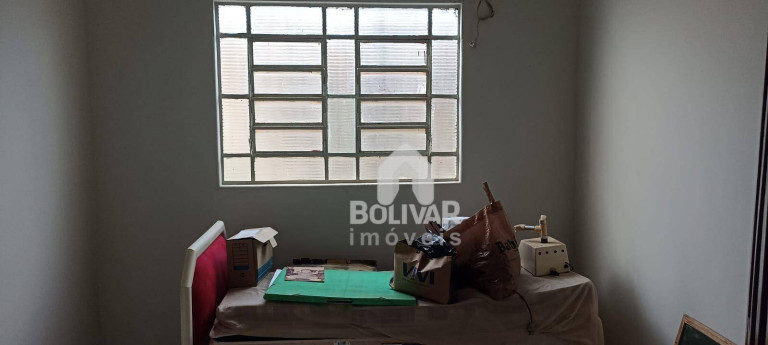 Imagem Casa com 5 Quartos à Venda, 250 m² em Setor Central - Itumbiara Imagem Casa com 5 Quartos à Venda, 250 m² em Setor Central - Itumbiara