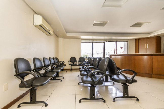 Imagem Sala Comercial à Venda, 115 m² em Santana - Porto Alegre Imagem Sala Comercial à Venda, 115 m² em Santana - Porto Alegre