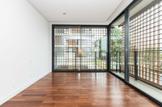 Imagem Imóvel com 2 Quartos à Venda, 131 m² em Bigorrilho - Curitiba Imagem Imóvel com 2 Quartos à Venda, 131 m² em Bigorrilho - Curitiba