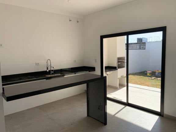 Imagem Casa com 3 Quartos à Venda, 300 m² em Bairro Do Grama - Caçapava Imagem Casa com 3 Quartos à Venda, 300 m² em Bairro Do Grama - Caçapava