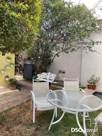 Imagem Casa com 4 Quartos à Venda, 220 m² em Vila Nova Conceição - São Paulo