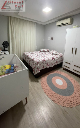 Imagem Casa com 4 Quartos à Venda, em Quietude - Praia Grande Imagem Casa com 4 Quartos à Venda, em Quietude - Praia Grande