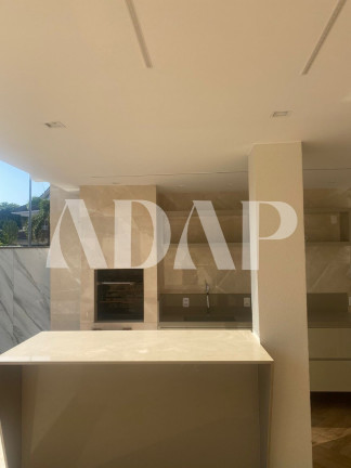 Imagem Casa com 3 Quartos à Venda, 200 m² em Recreio Dos Bandeirantes - Rio De Janeiro Imagem Casa com 3 Quartos à Venda, 200 m² em Recreio Dos Bandeirantes - Rio De Janeiro