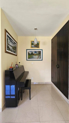 Imagem Casa com 4 Quartos à Venda, 1.600 m² em Flores - Manaus Imagem Casa com 4 Quartos à Venda, 1.600 m² em Flores - Manaus