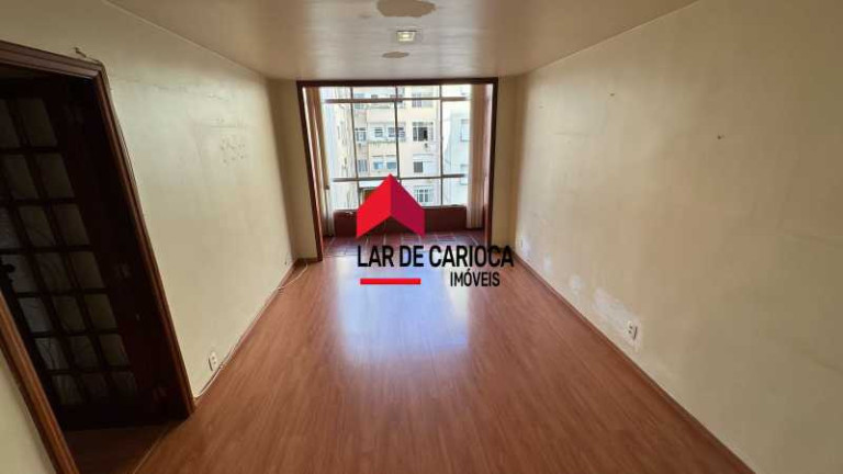 Imagem Apartamento com 2 Quartos à Venda, 71 m² em Copacabana - Rio De Janeiro