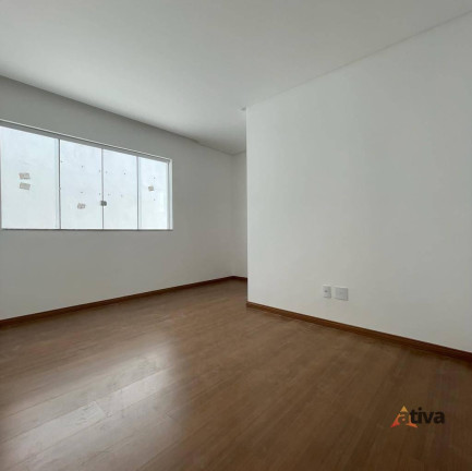 Imagem Casa com 3 Quartos à Venda, 110 m²