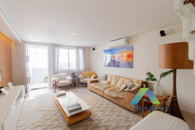 Sobrado com 3 Quartos à Venda, 196 m² em Pinheiros - São Paulo