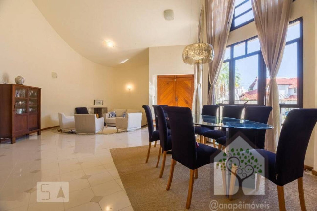 Imagem Casa com 5 Quartos à Venda, 330 m² em Itacorubi - Florianópolis Imagem Casa com 5 Quartos à Venda, 330 m² em Itacorubi - Florianópolis
